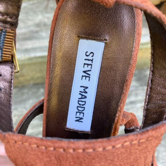 shoes - Picture 3 of 4